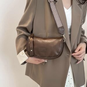 Boston Bags Are Trending This Fall And Winter With A Retro Vibe